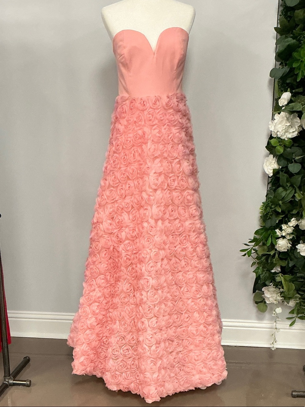 Milly Strapless Sweetheart Rose-Appliqué Gown in Blush Pink - Picture 2 of 4